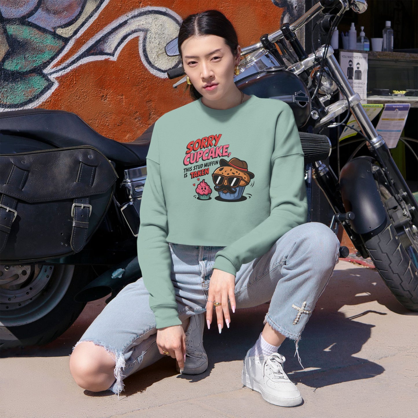 SORRY CUPCAKE - Valentine's Day 🩷 Women's Cropped Sweatshirt - Unique Design & Limited Edition ✨
