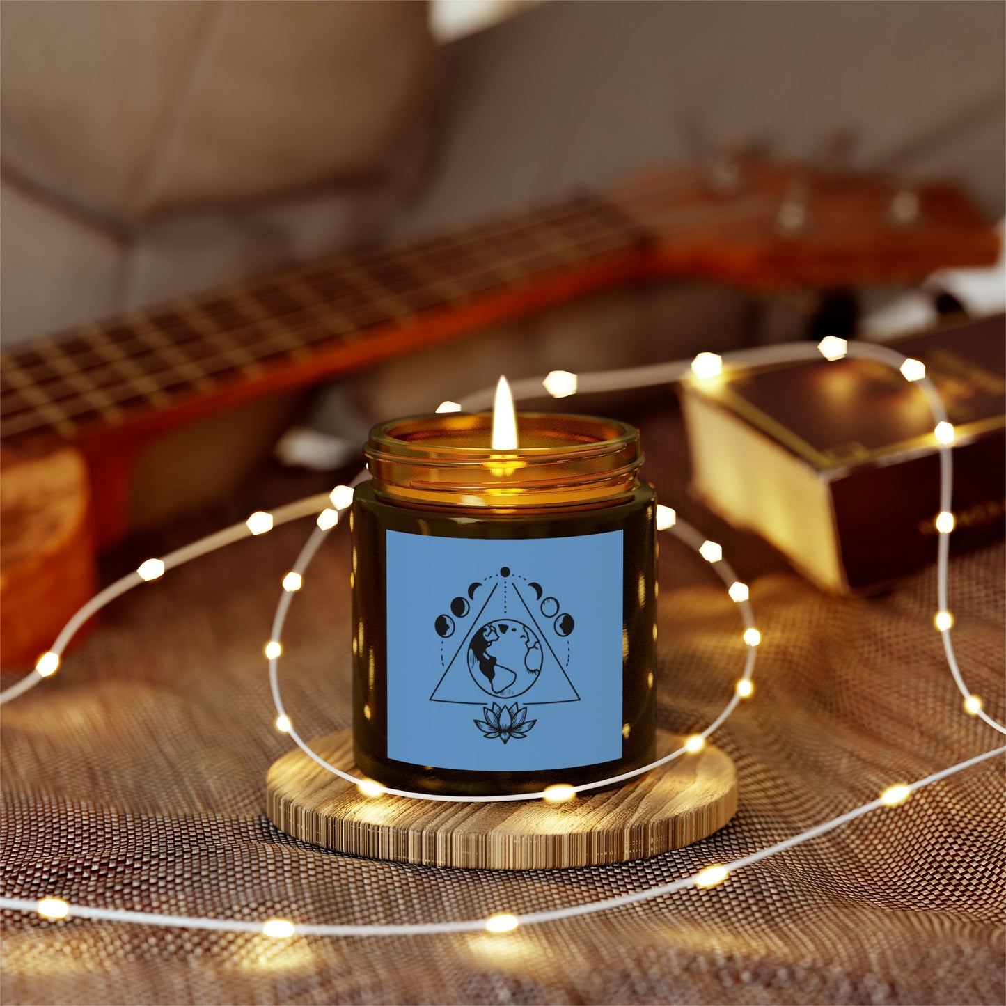 Triangle Moon Phase & Lotus - Natural & Non Toxic 🌱 - Scented Candle Coconut Apricot Wax